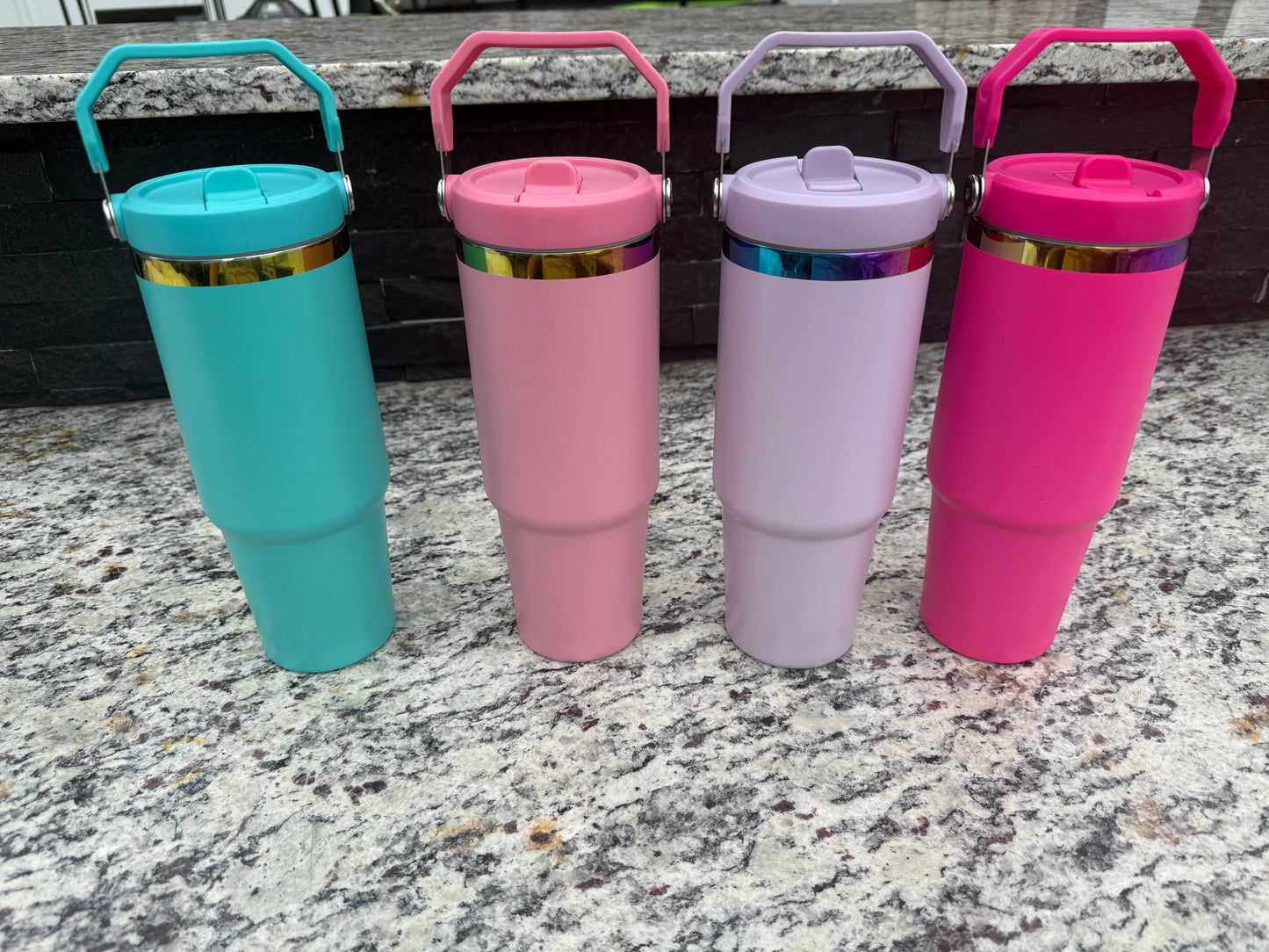 30oz flip cups